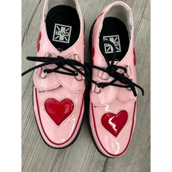 NWOT TUK pink heart creeper shoes size W 11/ M 9 - Picture 3 of 7